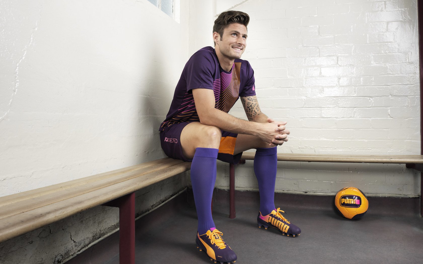 爱游戏官方-骑士粉碎火箭，布伦森成为关键先生，当孤胆英雄撞上钢铁洪流