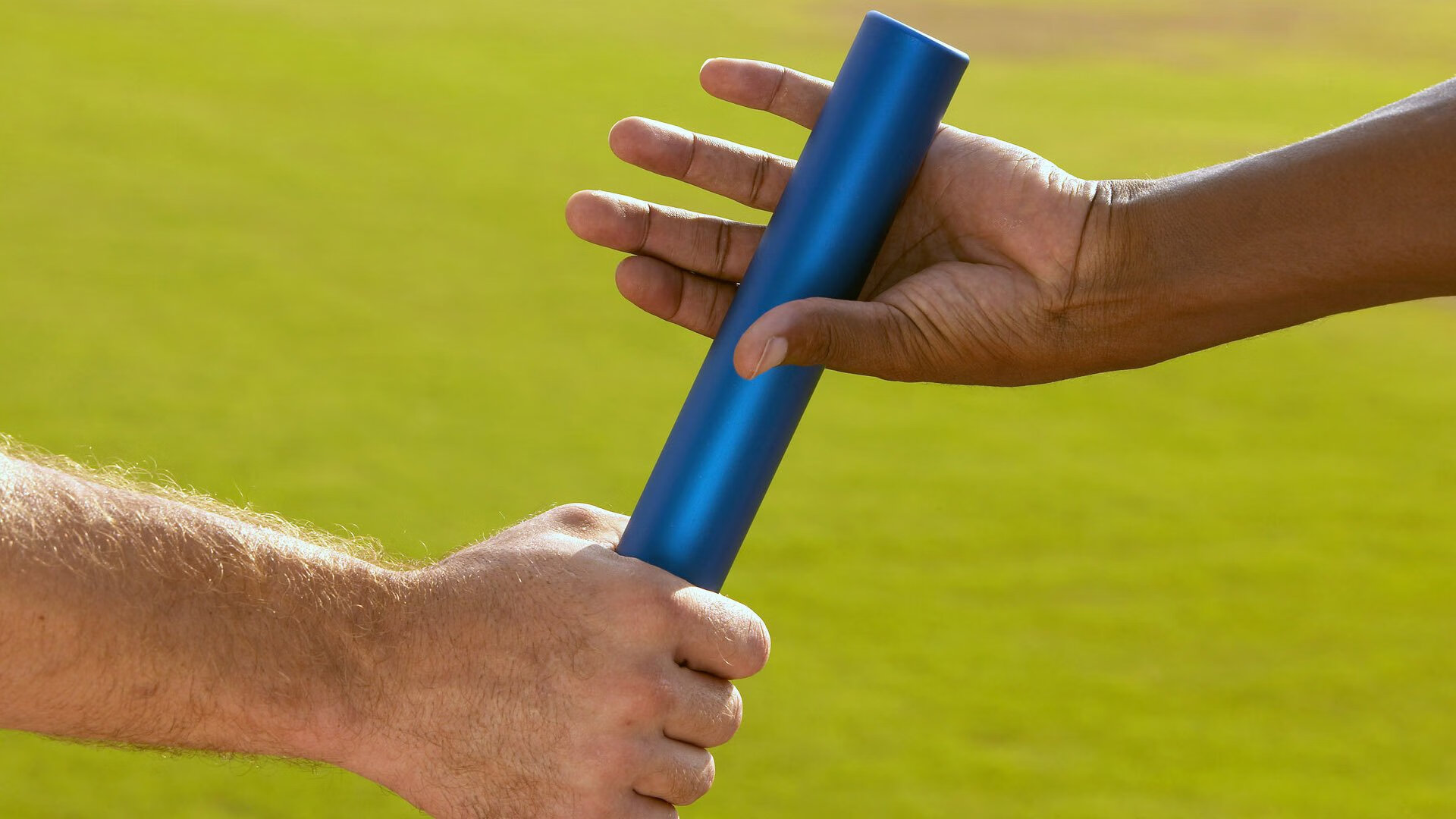 从伊比利亚到亚松森,一场足球,两个世界的战争