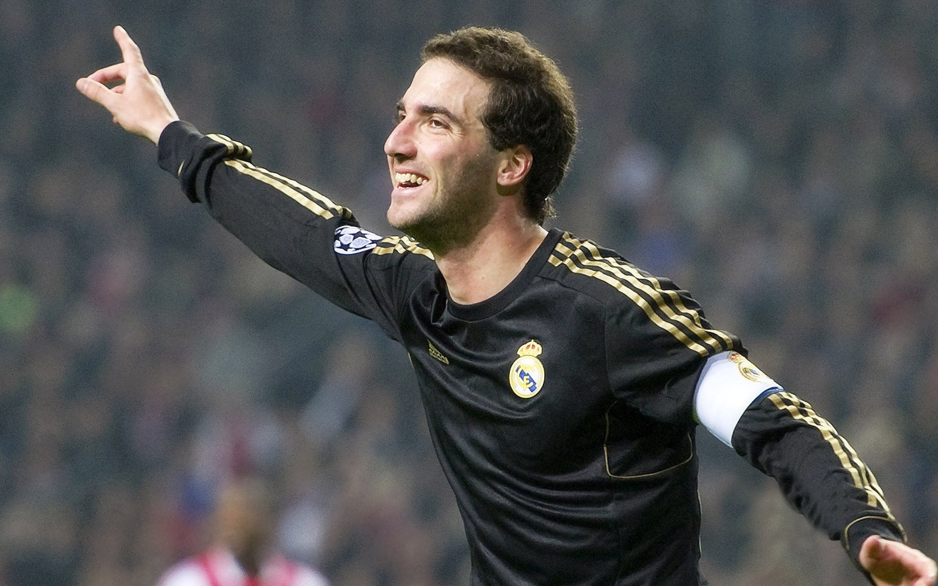 巴西稳稳拿下南非,金玟哉成为关键先生,亚洲铁闸如何改写桑巴军团命运?